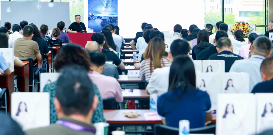 EMBA118班超越卓越之旅，正式扬帆起航(图2)